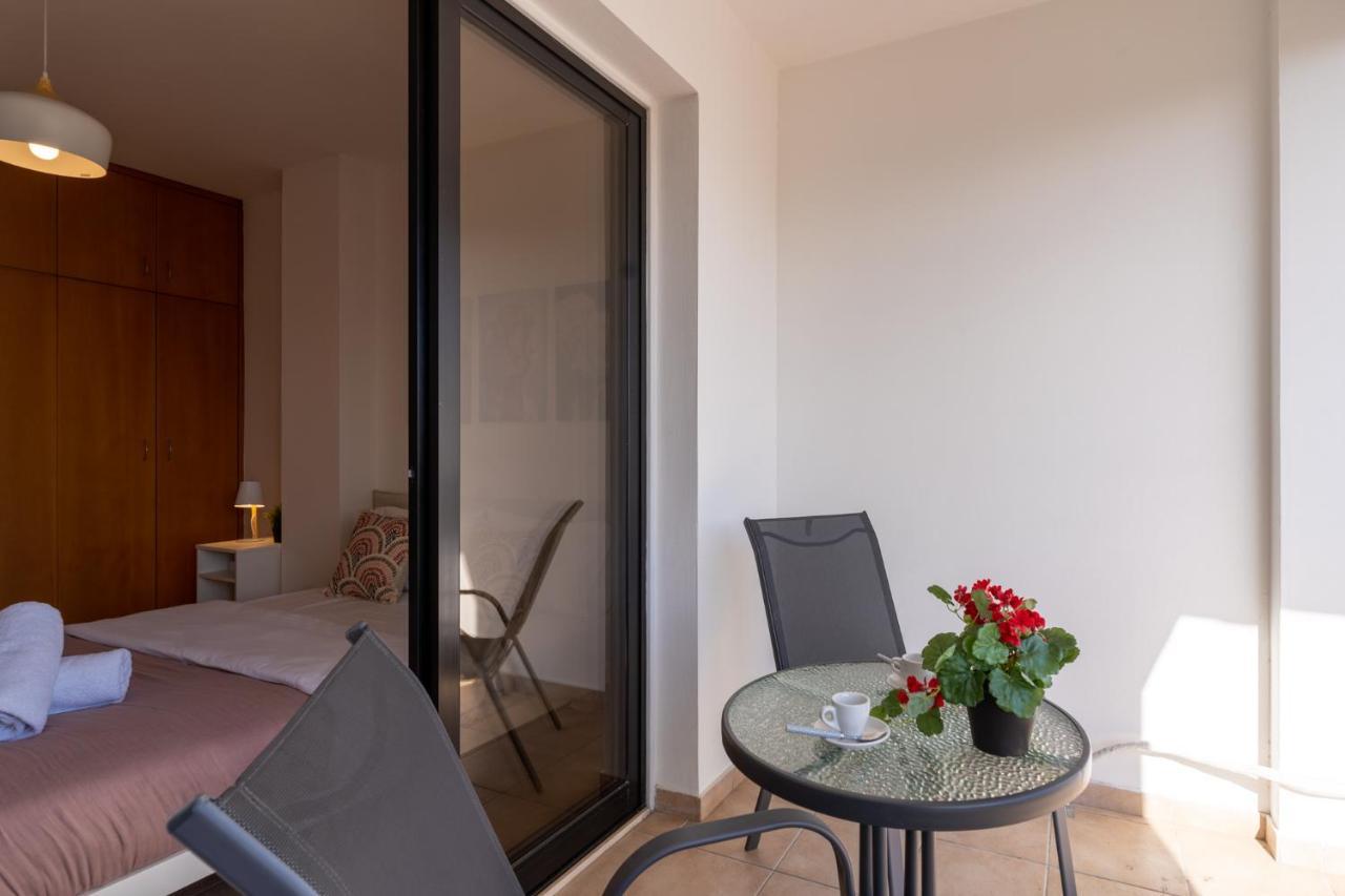 Polyn 1- Bedroom Apartment In Ларнака Экстерьер фото